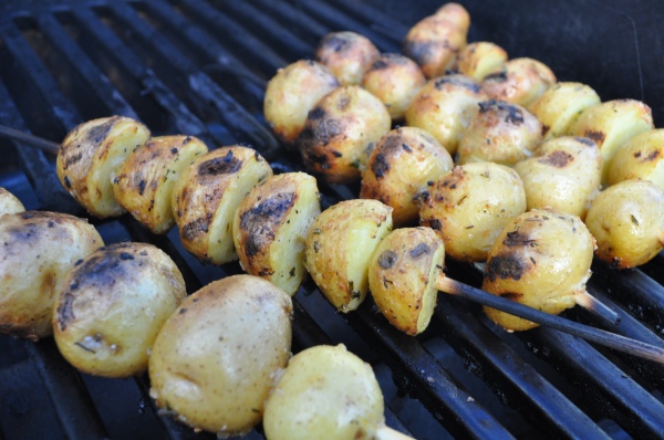 grilled rosemary garlic potatoes
